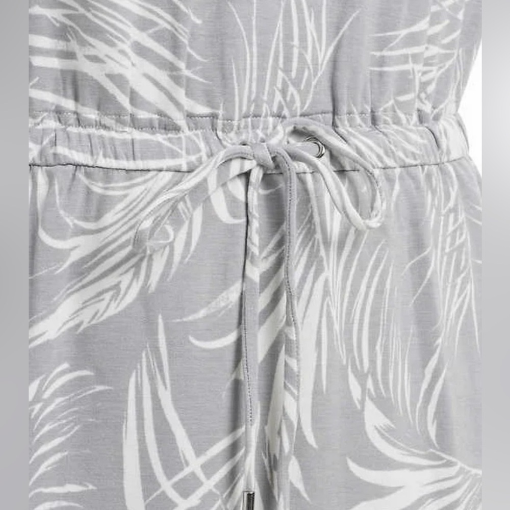 Hilary Radley Gray and White Leaf Print Dress - Picture 4 of 11